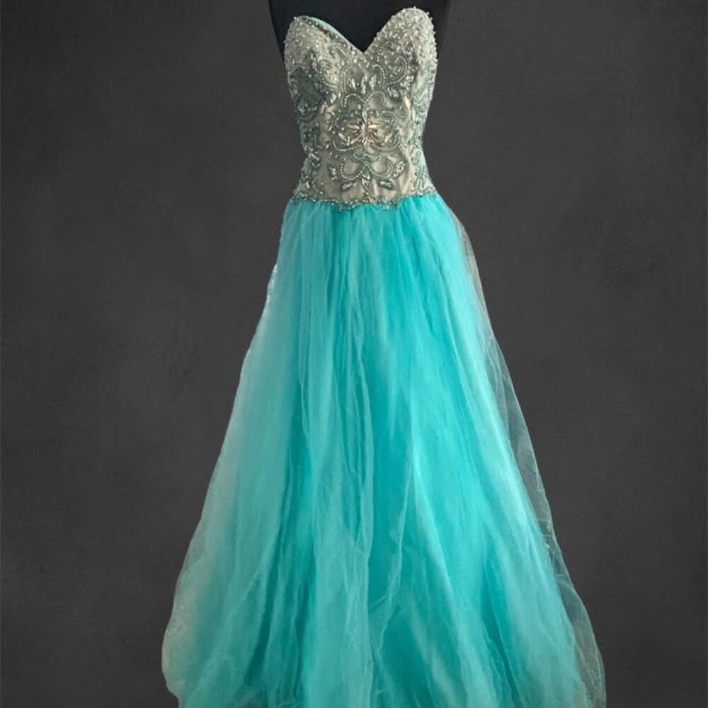 Turquoise Sweetheart Ballgown with Beaded Bodice